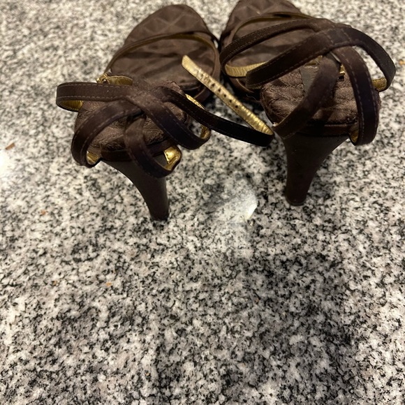 Bronze high heels strapped sandals - Picture 3 of 4